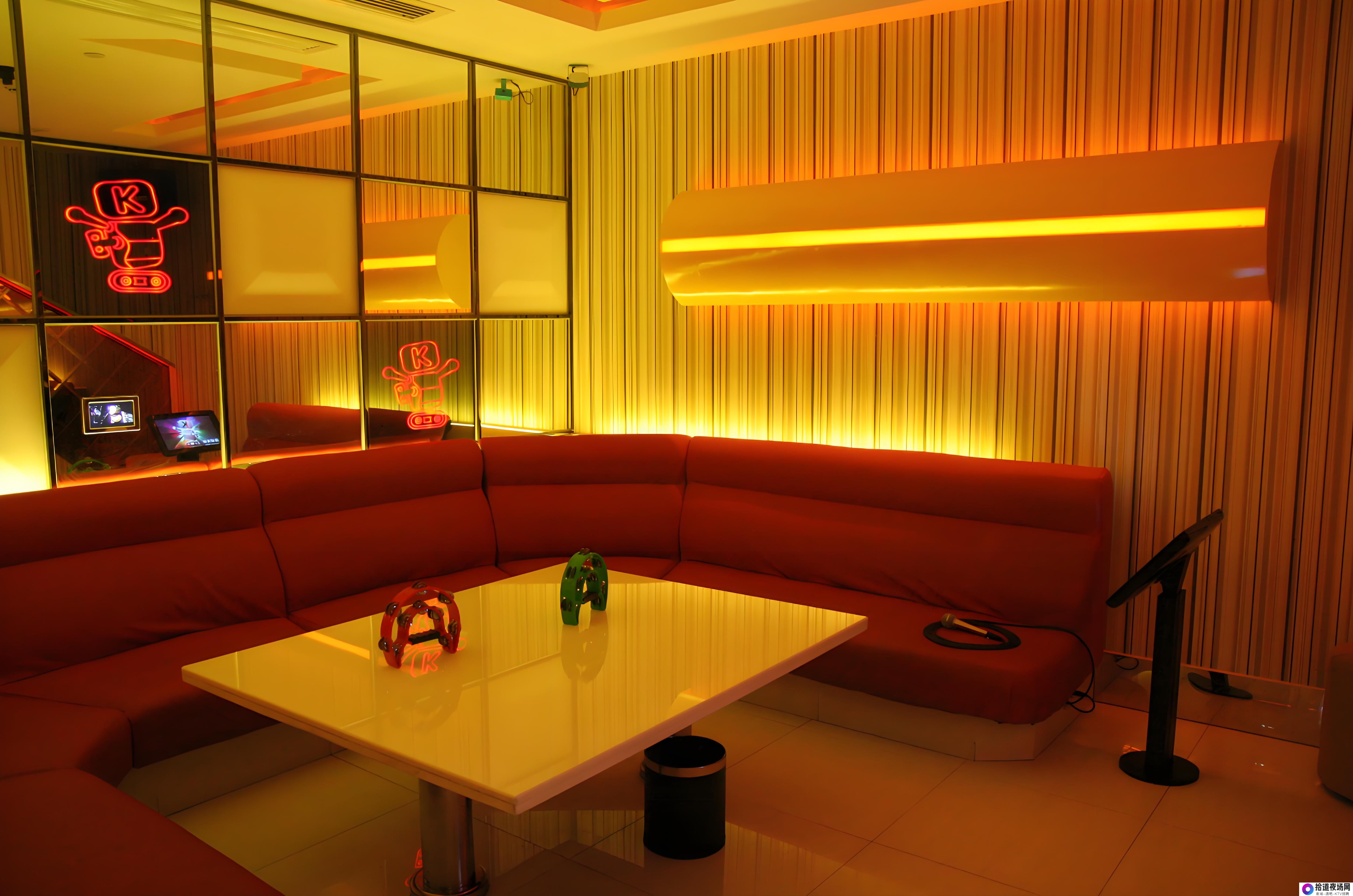 加入我们的城市高端会所，享受高薪未来